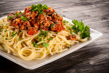 Pasta with meat, tomato sauce and vegetables