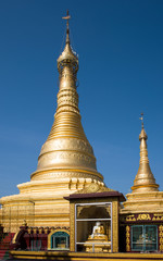 Fototapeta premium The Thein Daw Gyi Pagoda in Myeik, Myanmar