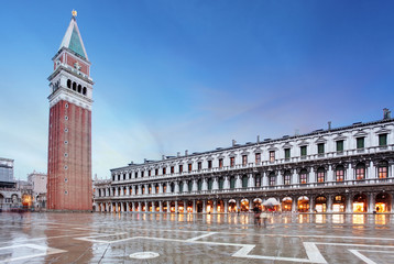 Fototapeta na wymiar San Marco square - Venezia