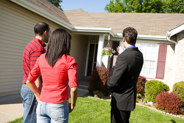Home: Agent Gestures to Porch