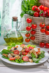 Spring salad with pasta