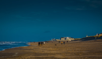 Obraz premium Strand in Noordwijk nach Wintersturm