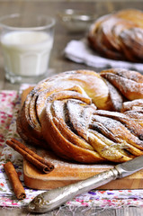 Easter wreath with cinnamon.
