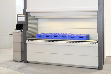 Automated storage carousel