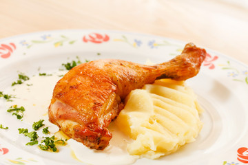 chicken with mashed potatoes