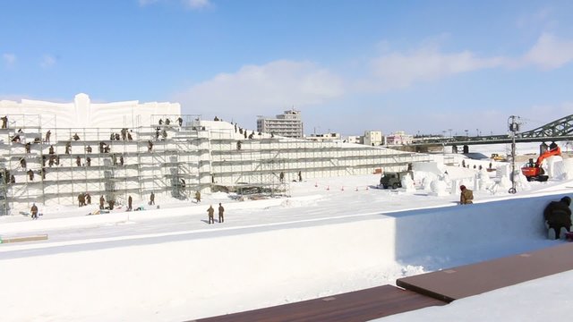 第５６回旭川冬まつり大雪像制作風景