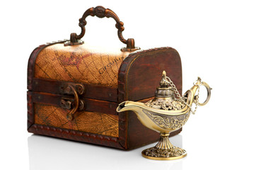chest and aladin lamp