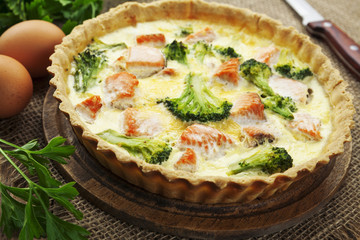 Quiche with broccoli and fish