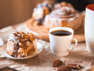 cinnamon cake with coffee