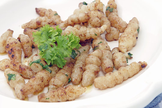 Crosnes saut&eacute;s au beurre