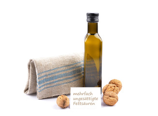 Naklejka premium Walnussöl