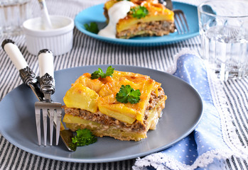 Graten potatoes and minced meat