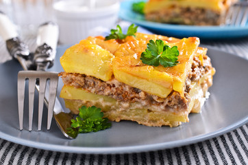 Graten potatoes and minced meat