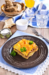 Graten potatoes and minced meat