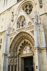 Fototapeta na wymiar Portal of the neo gothic Zagreb cathedral