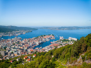 Fototapeta na wymiar View of Bergen from Mount Floyen
