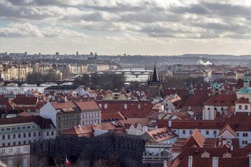 Naklejka na ściany i meble Blick über die Dächer von Prag