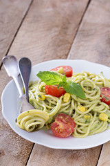 Vegan pasta with avocado sauce