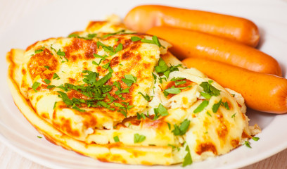 omelet with sausage