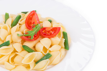 Pasta shells with vegetables