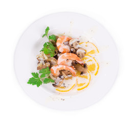 Shrimp salad with mushrooms