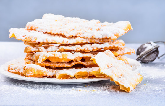 Italian carnival pastry, chiacchere or crostoli, bugie, cenci.