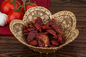 Dried tomtoes