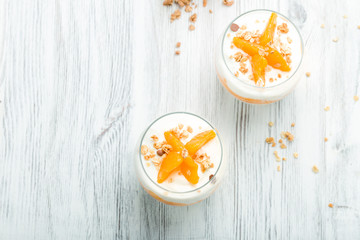 Joghurt mit Mandarinen