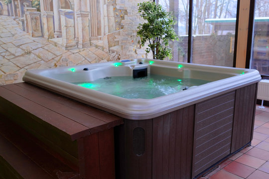 Image of a jacuzzi