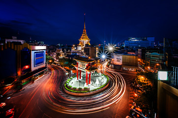 Fototapeta na wymiar The Gateway Arch, Landmark of Chinatown Bangkok Thailand