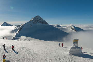 Fototapeta na wymiar Hintertux glacier
