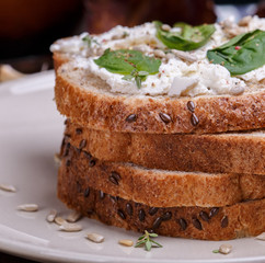 Sandwich with soft cheese