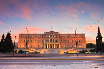 Fotobehang Building of Greek parliament in Syntagma square, Athens. © milangonda