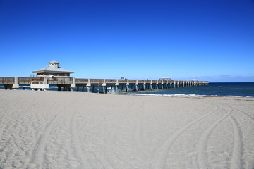 Juno Beach fishing pier
