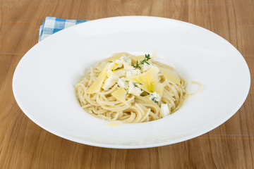 Four cheese spaghetti