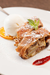Apple strudel
