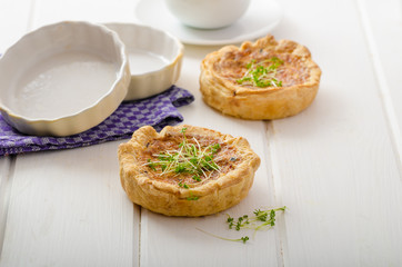 Onion mini quiche with bacon and corn