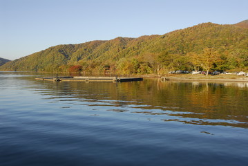 紅葉の十和田湖