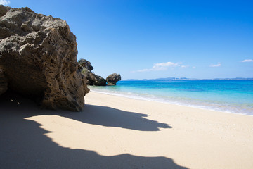 Fototapeta na wymiar 沖縄のビーチ・大泊ビーチ