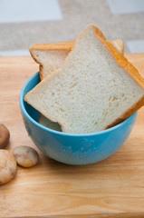 slice of bread for eat