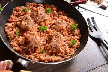 meat balls with rice and tomatoes