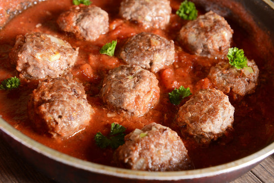 Meat Balls In Tomato Sauce