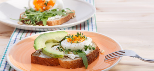 sandwiches with eggs