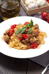 Pasta gericht mit hackbälchen 