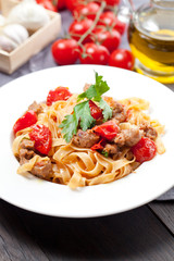 Pasta gericht mit hackbälchen 