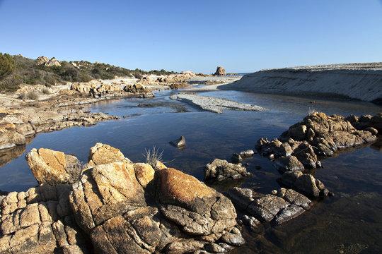 Spiaggia rocciosa in Sardegna