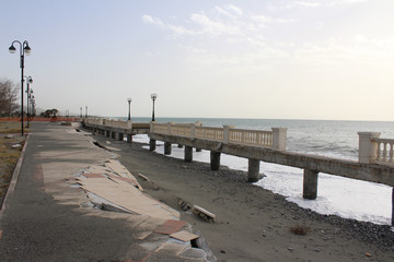 Obraz premium Harbour Wave, Tsunami Destruction