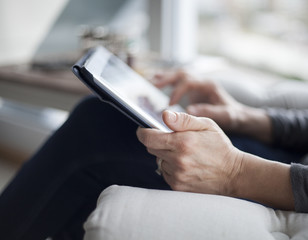 tablet © izzetugutmen