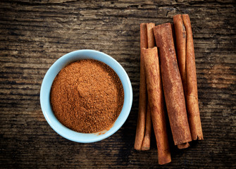 cinnamon powder and sticks