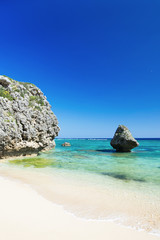 沖縄のビーチ・アクナ浜